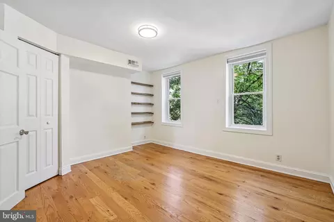 Bedroom - 1232 Riverside Ave, Baltimore, MD 21230 photo 5 of 7