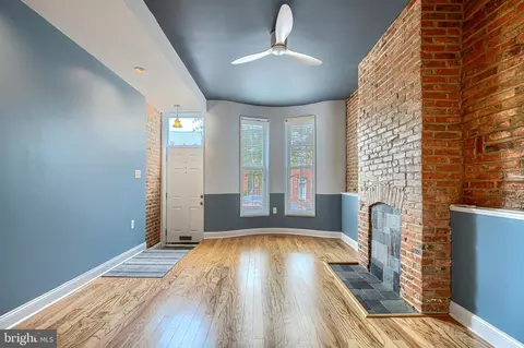 Living - 419 E Fort Ave, Baltimore, MD 21230 photo 2 of 4