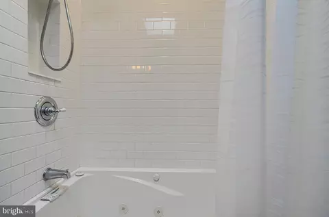 Bath - 419 E Fort Ave, Baltimore, MD 21230 photo 5 of 5