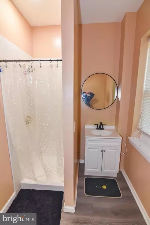 Bath - 1705 E 25th St, Baltimore, MD 21213 photo 1 of 2