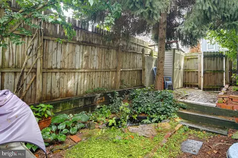 Exterior - 109 E Gittings St, Baltimore, MD 21230 photo 6 of 8