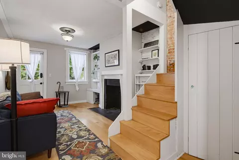 Entry Way - 109 E Gittings St, Baltimore, MD 21230 photo 3 of 7