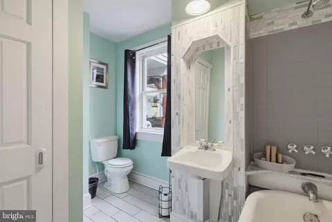 Bath - 109 E Gittings St, Baltimore, MD 21230 photo 2 of 3