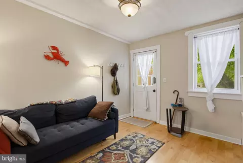 Entry Way - 109 E Gittings St, Baltimore, MD 21230 photo 2 of 7
