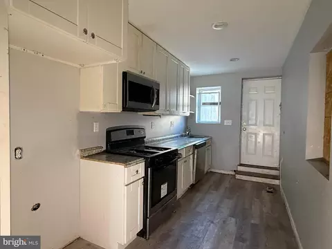 Entry Way - 1217 Greenmount Ave, Baltimore, MD 21202 photo 1 of 7