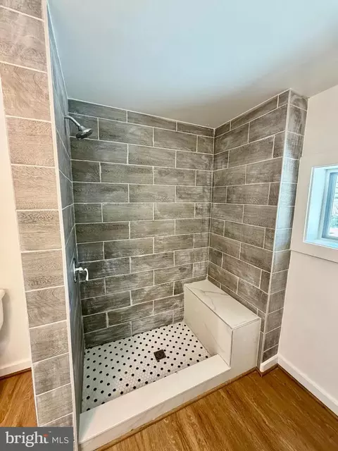 Bath - 761 Bartlett Ave, Baltimore, MD 21218 photo 3 of 3