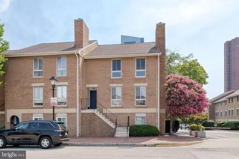 Exterior - 425 S Sharp St #R 15, Baltimore, MD 21201 photo 3 of 3