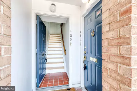 Entry Way - 425 S Sharp St #R 15, Baltimore, MD 21201 photo 1 of 1