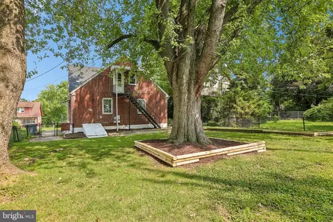 Exterior - 4003 Ridgecroft Rd, Baltimore, MD 21206 photo 5 of 5