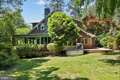 Exterior - 4000 White Ave, Baltimore, MD 21206 photo 6 of 13