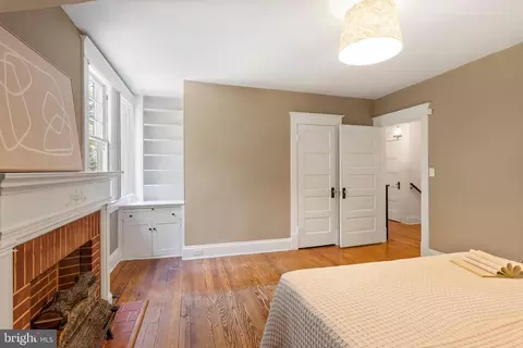 Bedroom - 4000 White Ave, Baltimore, MD 21206 photo 3 of 6