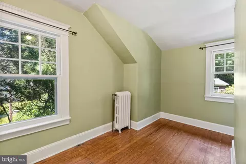 Bedroom - 4000 White Ave, Baltimore, MD 21206 photo 6 of 6