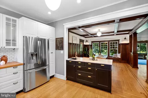 Kitchen - 4000 White Ave, Baltimore, MD 21206 photo 3 of 6