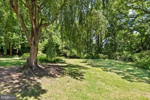 Exterior - 4000 White Ave, Baltimore, MD 21206 photo 9 of 13