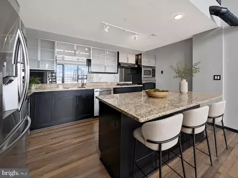 Kitchen - 1200 Steuart St #1913, Baltimore, MD 21230 photo 5 of 7