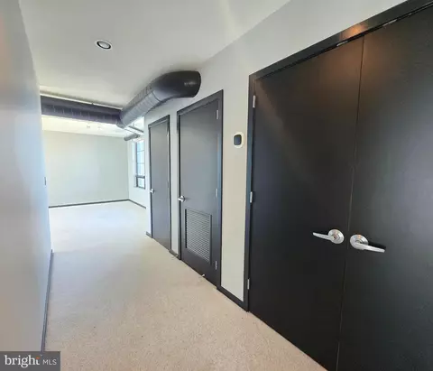 Entry Way - 1200 Steuart St #1913, Baltimore, MD 21230 photo 4 of 5