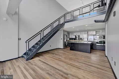 Living - 1200 Steuart St #1913, Baltimore, MD 21230 photo 8 of 16