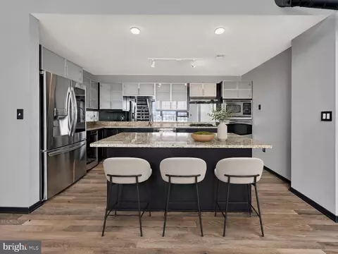 Kitchen - 1200 Steuart St #1913, Baltimore, MD 21230 photo 3 of 7