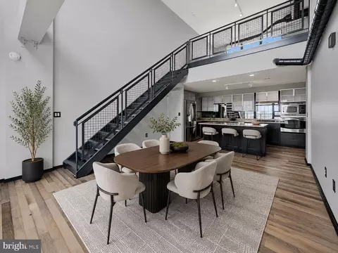 Dining - 1200 Steuart St #1913, Baltimore, MD 21230 photo 1 of 2