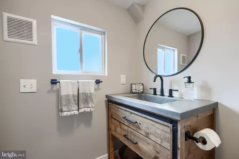 Bath - 408 E Randall St, Baltimore, MD 21230 photo 1 of 6