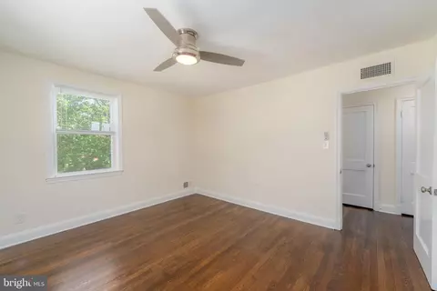 Bedroom - 3255 Yosemite Ave, Baltimore, MD 21215 photo 2 of 4