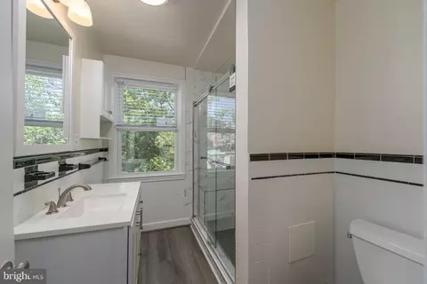 Bath - 3255 Yosemite Ave, Baltimore, MD 21215 photo 1 of 1