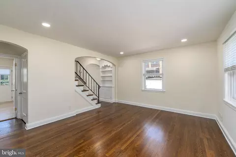 Living - 3255 Yosemite Ave, Baltimore, MD 21215 photo 3 of 4