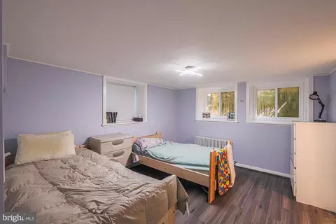 Bedroom - 3305 Bancroft Rd, Baltimore, MD 21215 photo 2 of 5