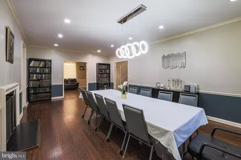 Dining - 3305 Bancroft Rd, Baltimore, MD 21215 photo 3 of 4