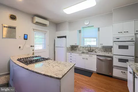 Kitchen - 3305 Bancroft Rd, Baltimore, MD 21215 photo 4 of 5