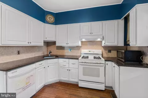 Kitchen - 3733 Beech Ave, Baltimore, MD 21211 photo 3 of 4