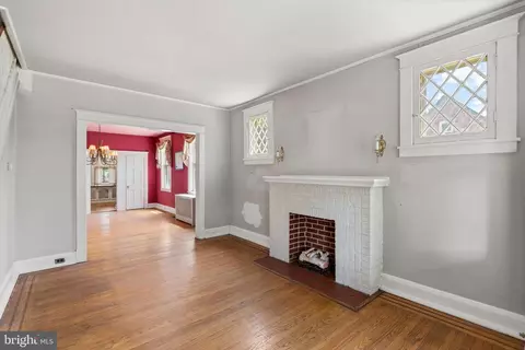 Living - 3733 Beech Ave, Baltimore, MD 21211 photo 1 of 3