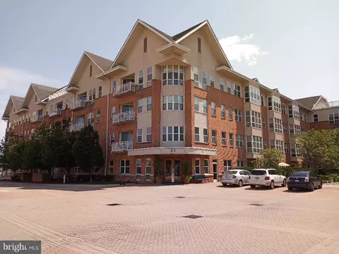 23 Pierside Dr #203, Baltimore, MD 21230