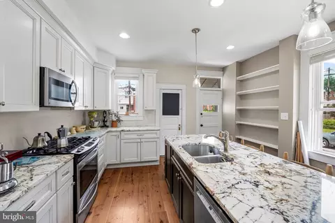 Kitchen - 1322 Weldon Ave, Baltimore, MD 21211 photo 2 of 5