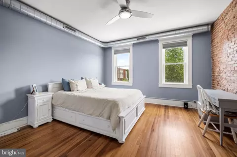 Bedroom - 1322 Weldon Ave, Baltimore, MD 21211 photo 5 of 6