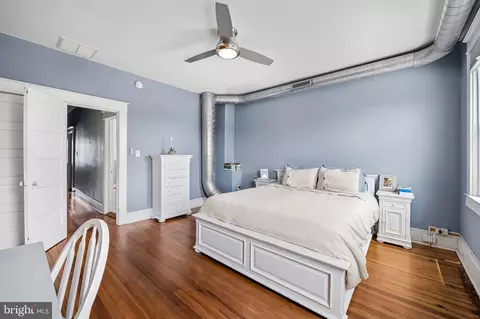 Bedroom - 1322 Weldon Ave, Baltimore, MD 21211 photo 6 of 6