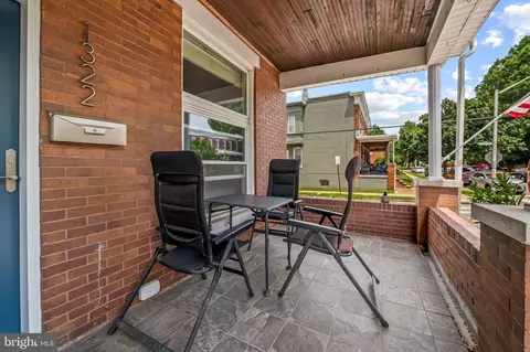 Exterior - 1322 Weldon Ave, Baltimore, MD 21211 photo 2 of 4