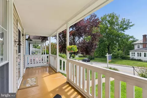 Exterior - 5941 Falls Rd, Baltimore, MD 21209 photo 7 of 16