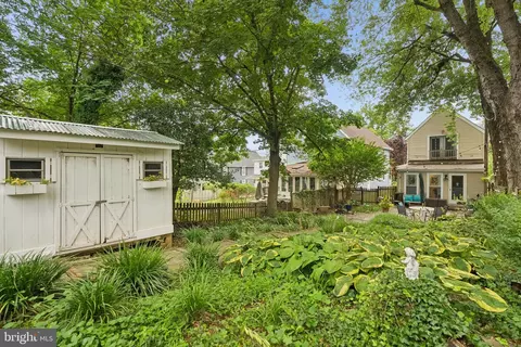 Exterior - 5941 Falls Rd, Baltimore, MD 21209 photo 12 of 16