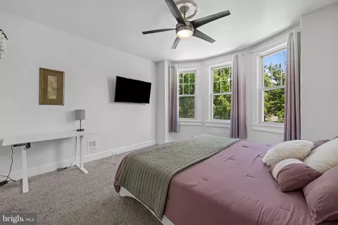 Bedroom - 4124 Falls Rd, Baltimore, MD 21211 photo 4 of 6