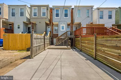 Exterior - 4124 Falls Rd, Baltimore, MD 21211 photo 3 of 4