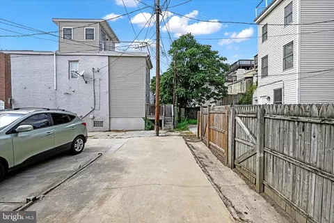 Exterior - 2 W Barney St, Baltimore, MD 21230 photo 4 of 4