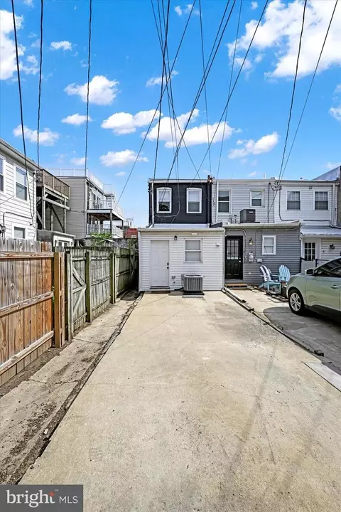 Exterior - 2 W Barney St, Baltimore, MD 21230 photo 3 of 4
