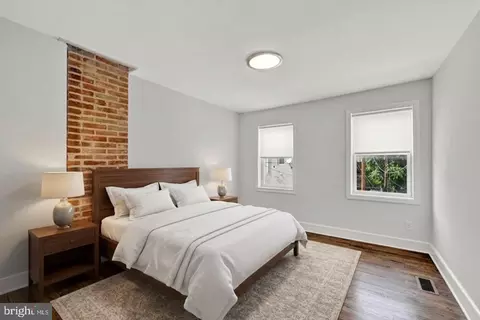 Bedroom - 2 W Barney St, Baltimore, MD 21230 photo 2 of 4