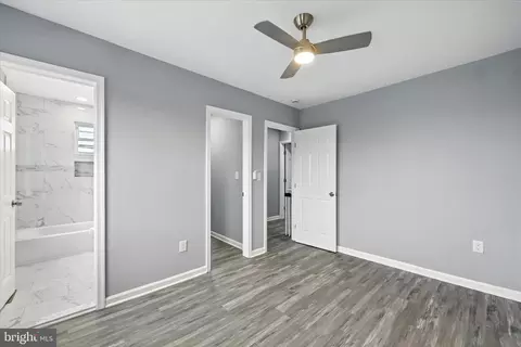 Entry Way - 1118 Weldon Ave, Baltimore, MD 21211 photo 7 of 7