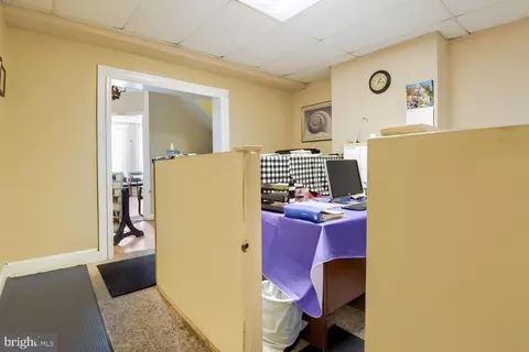 Entry Way - 416 E 25th St, Baltimore, MD 21218 photo 3 of 4