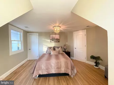 Bedroom - 3712 W Cold Spring Ln, Baltimore, MD 21215 photo 3 of 4