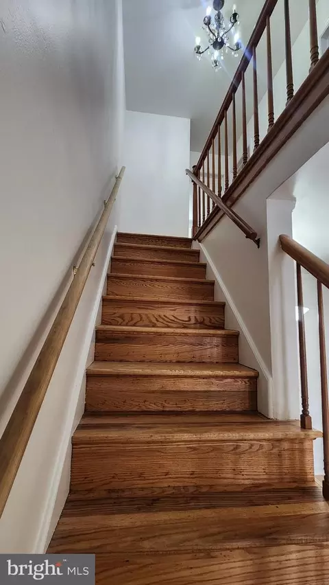 Entry Way - 834 Umbra St, Baltimore, MD 21224 photo 5 of 5