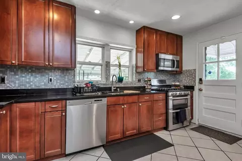 Kitchen - 6511 Brook Ave, Baltimore, MD 21206 photo 2 of 4