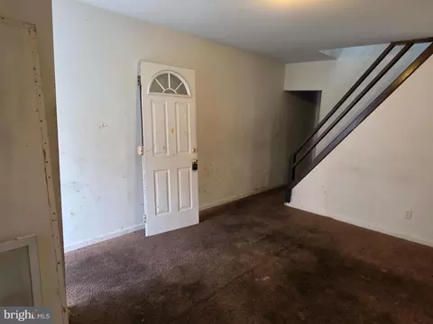 Living - 2420 Etting St, Baltimore, MD 21217 photo 1 of 2